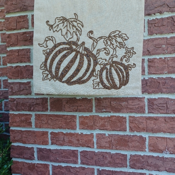 NICOLE MILLER HOME PUMKIN SEQUENCE TABLE RUNNER NWT 14" X 72" - Picture 15 of 16